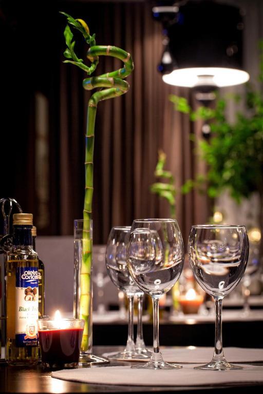 Voyage Hotel Karagandy Eksteriør bilde