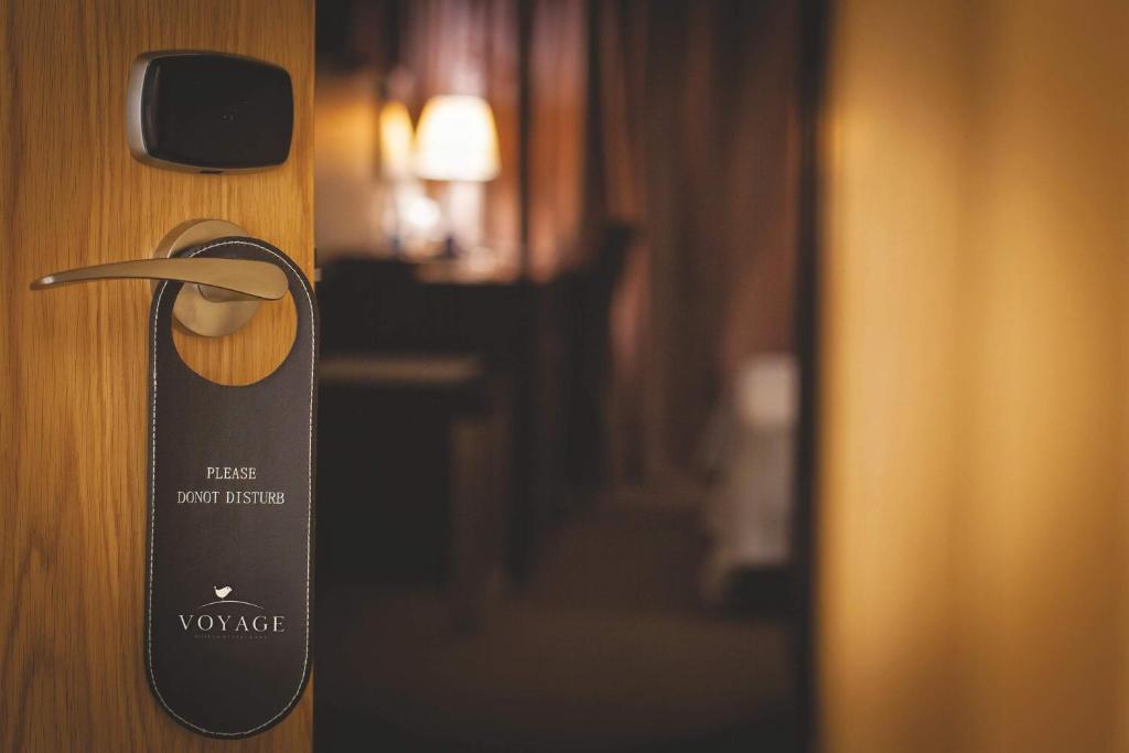 Voyage Hotel Karagandy Rom bilde