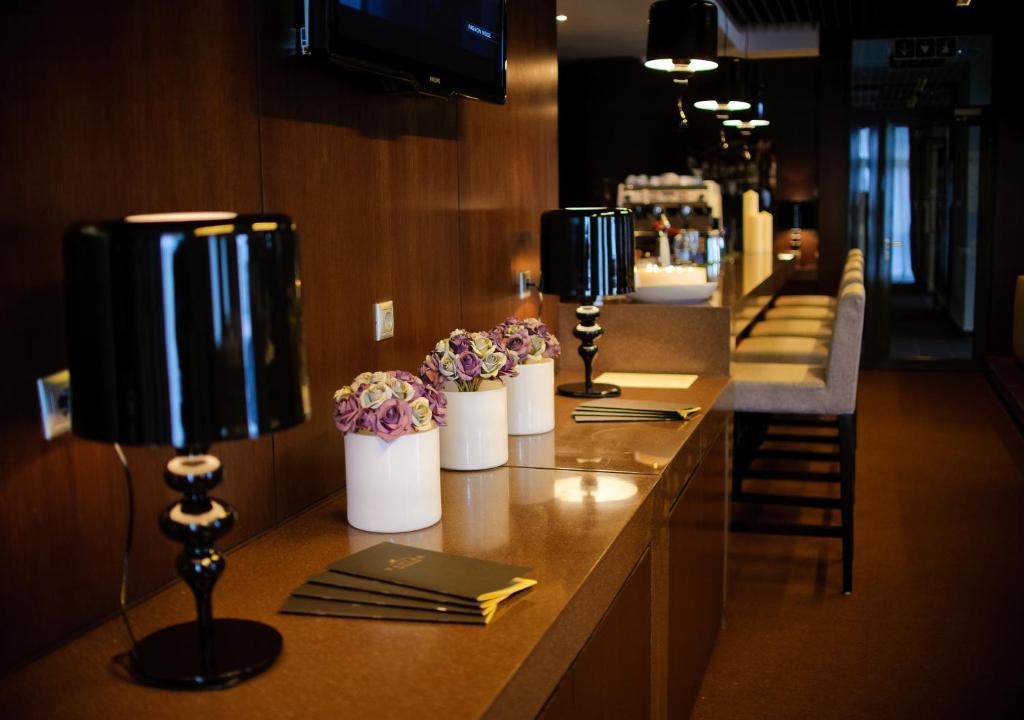 Voyage Hotel Karagandy Eksteriør bilde